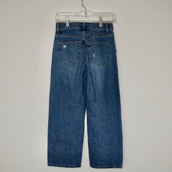 Like New Uniqlo Jeans - Picture 5 of 7